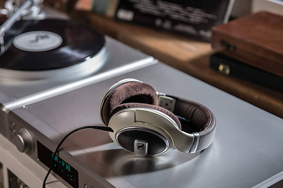 how to choose the best headphones for classical music