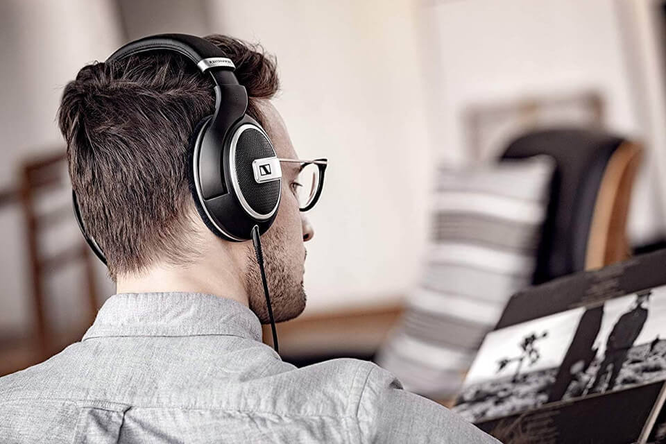 how to choose the best headphones for classical music