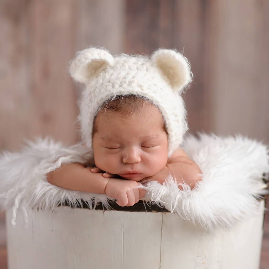 Newborn Photography Poses Guide For Home And Studio