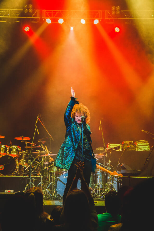 photographer soren mccarty concert