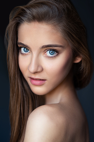 how to remove stray hairs in photoshop