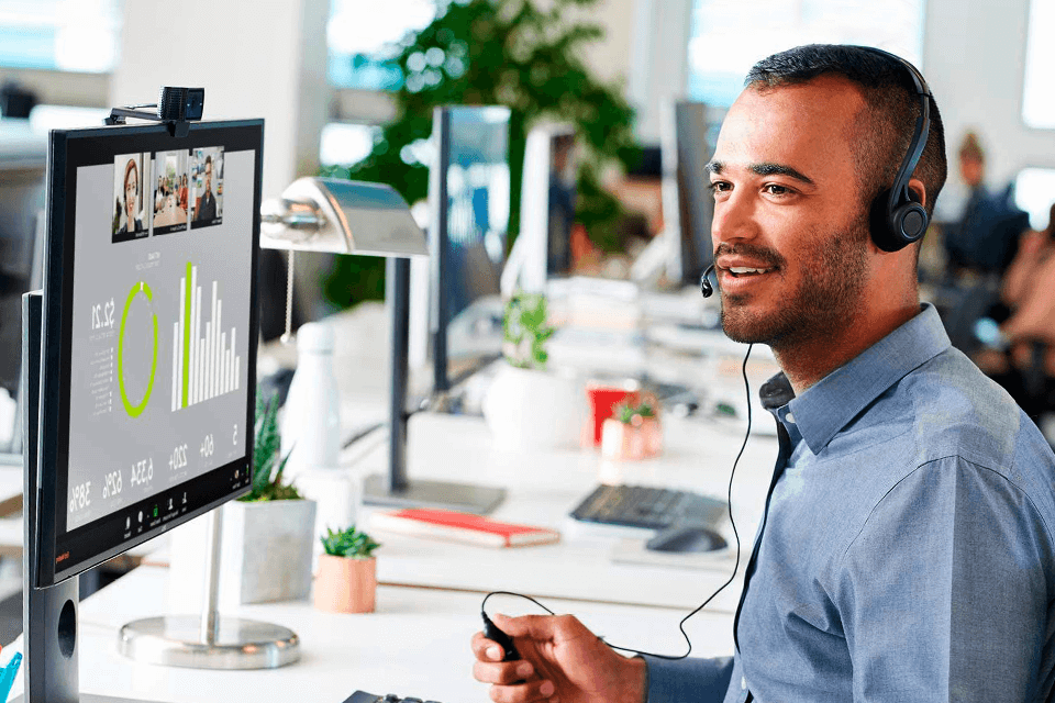 best budget webcam for streaming