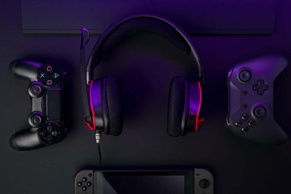 how to choose the best headset for glasses wearers