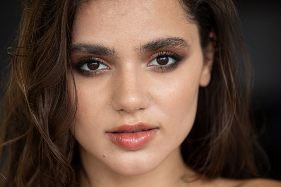 how to smooth skin in photoshop with frequency separation gaussian blur result