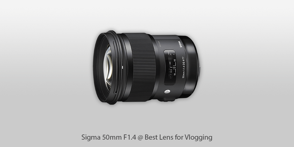sigma 50mm F1.4 lens for vlogging