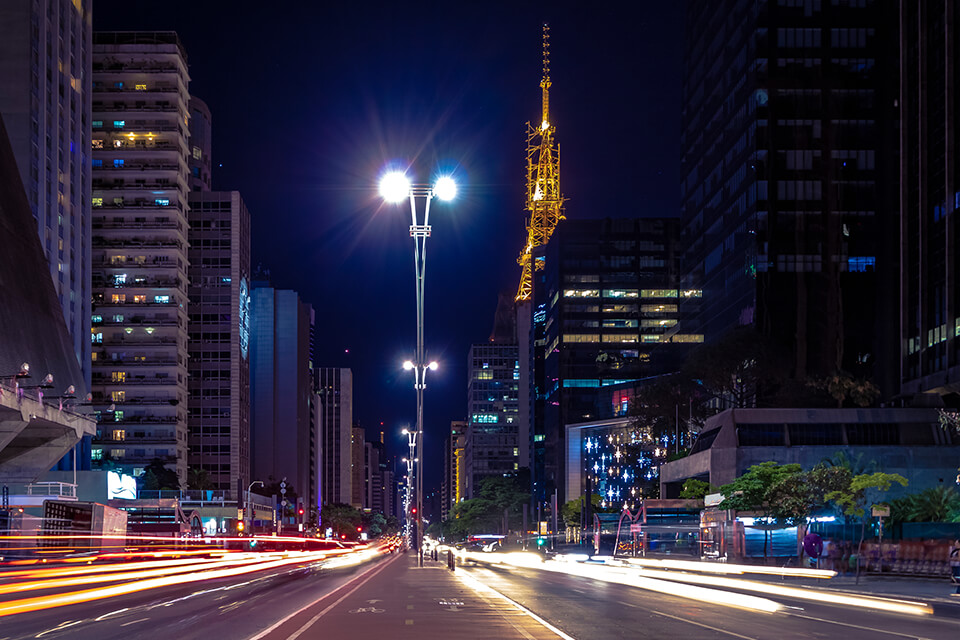 streetlights nighttime photography ideas 