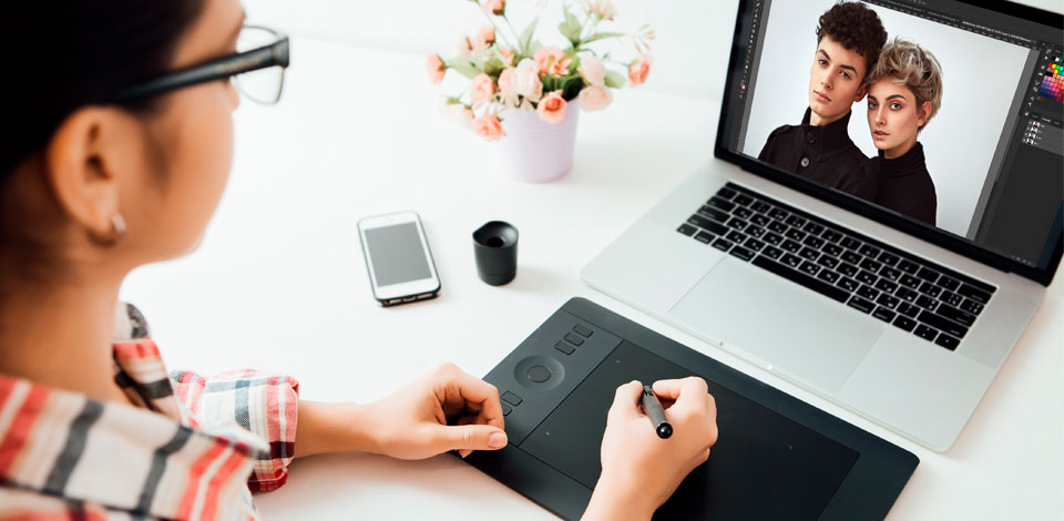 Best Laptop For Photoshop 2021