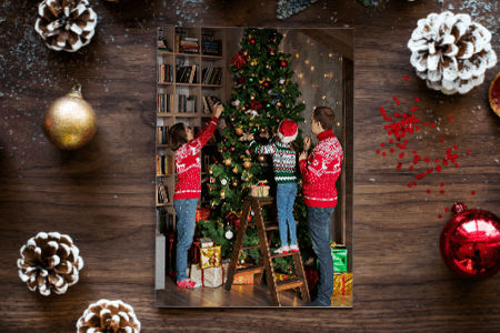 35 Warm Christmas Photo Ideas for Your Cards