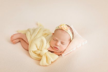 baby photo retouching photoshop newborn sleeping